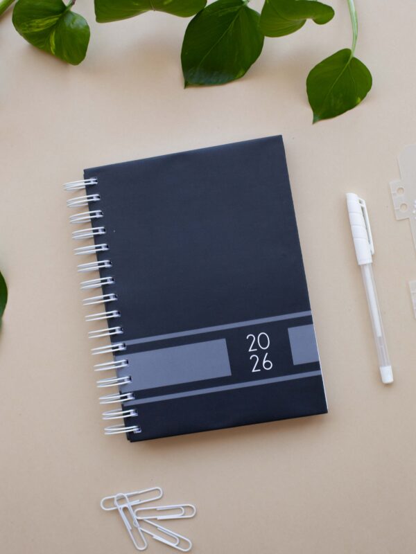 Agenda Filomena Esencial Gris